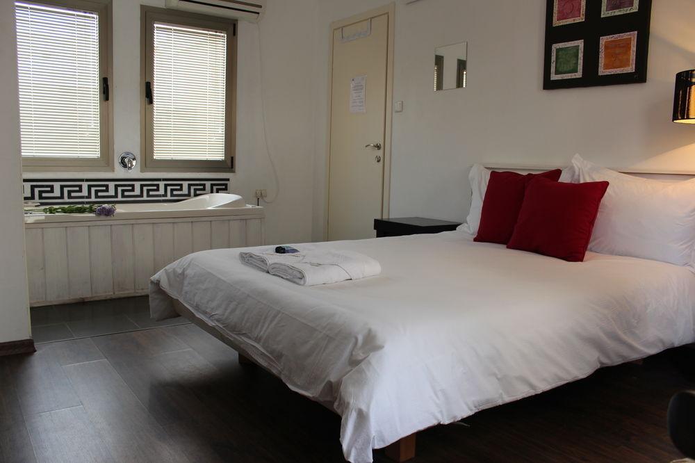Degania Bet Aliyah Return Center Bed & Breakfast エクステリア 写真