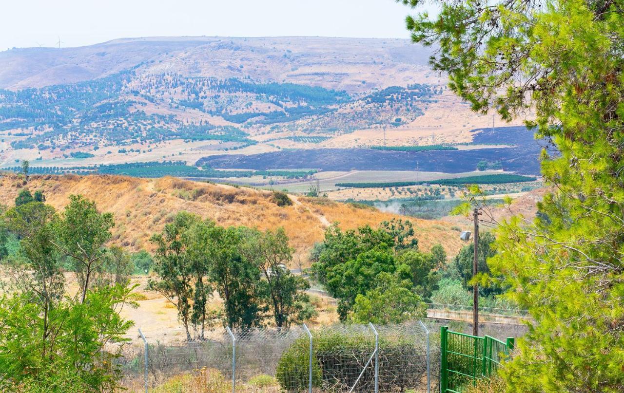 Degania Bet Aliyah Return Center Bed & Breakfast エクステリア 写真